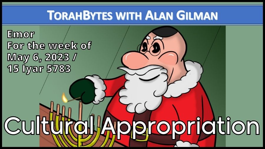 Message info over an illustration depicting Santa Claus wearing a kippa and lighting Hanukkah candles